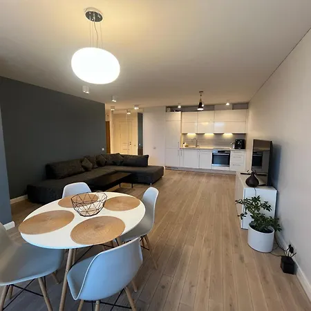 M27 Apartment