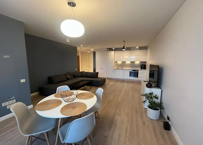 M27 Apartment